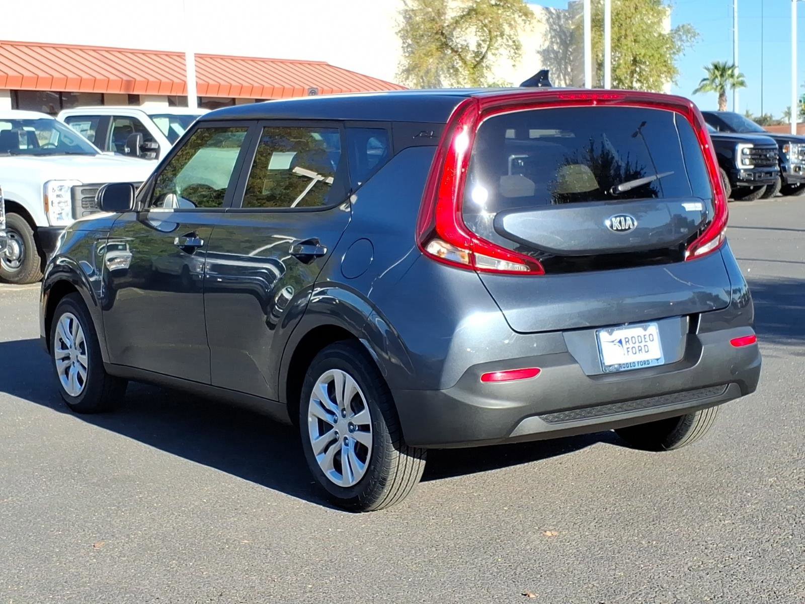 Used 2020 Kia Soul LX image 5