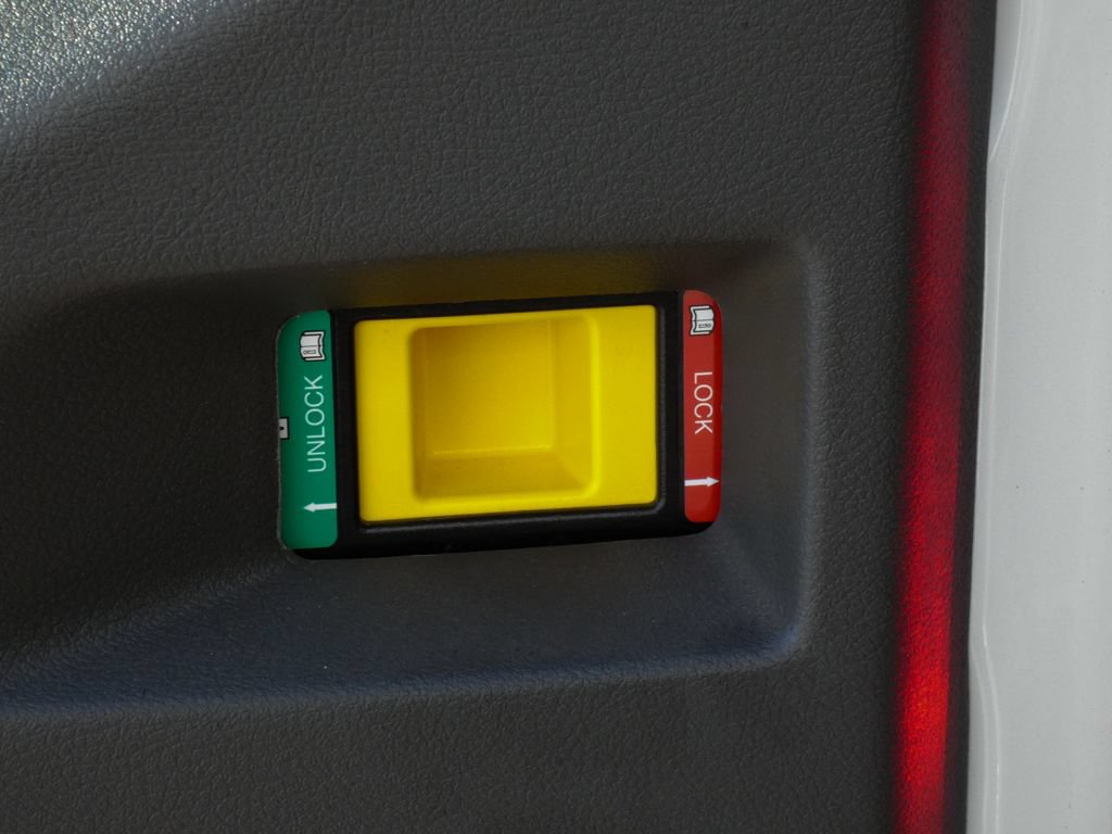 Certified 2025 Ford Transit 350 XLT RWD image 30