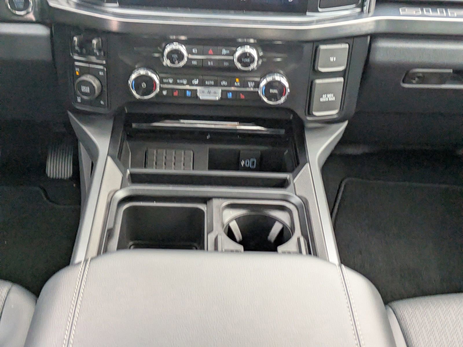 Certified 2026 Ford F250 Lariat w/ Black Appearance Package image 18