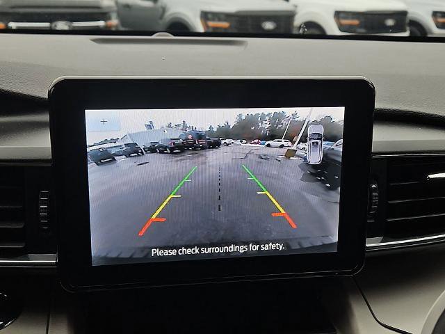 Certified 2022 Ford Explorer XLT w/ Equipment Group 202A image 13