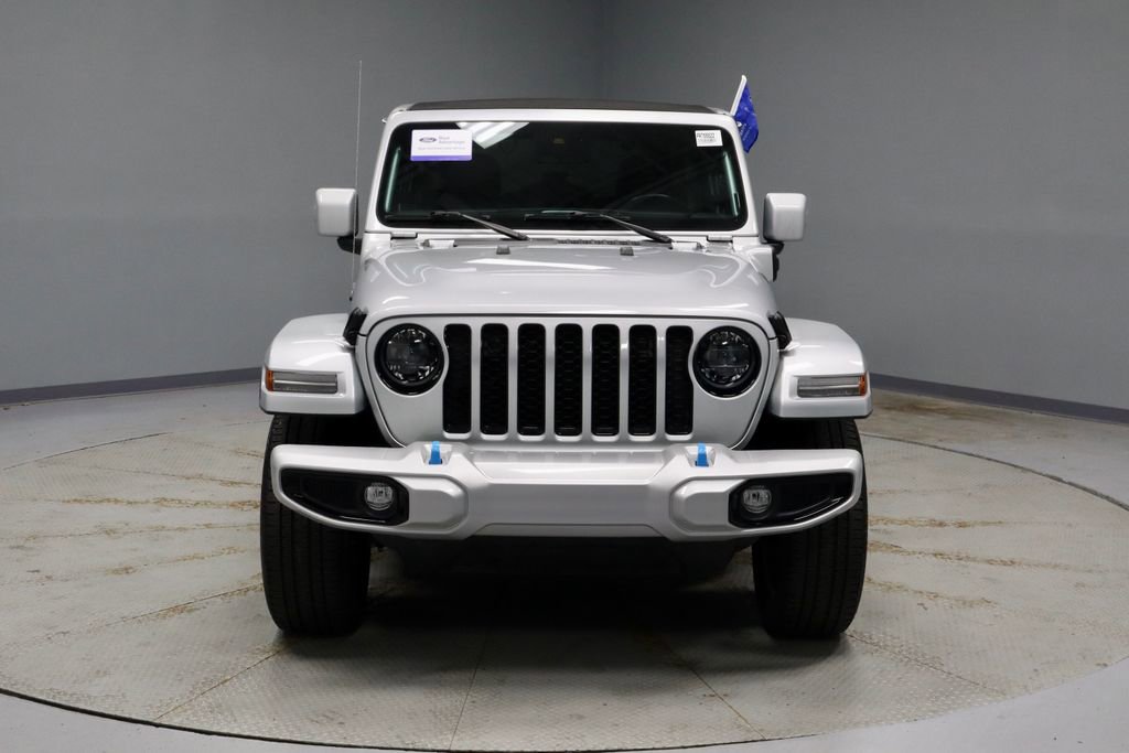 Used 2023 Jeep Wrangler Unlimited Sahara AWD/4WD image 8