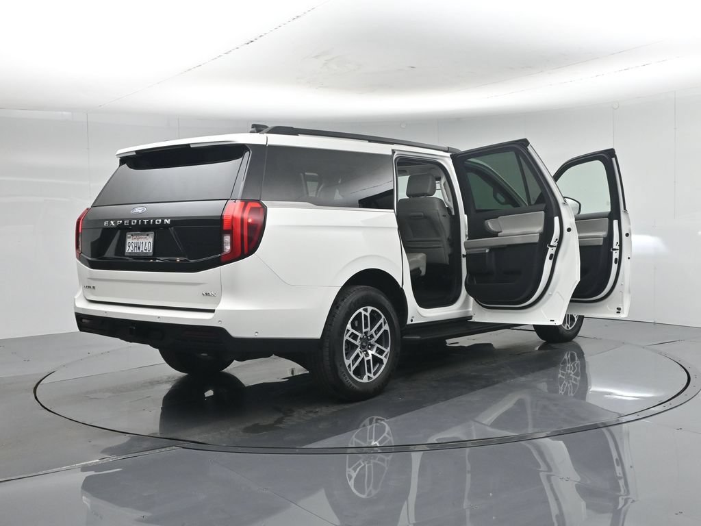 Certified 2025 Ford Expedition Max Active RWD image 36