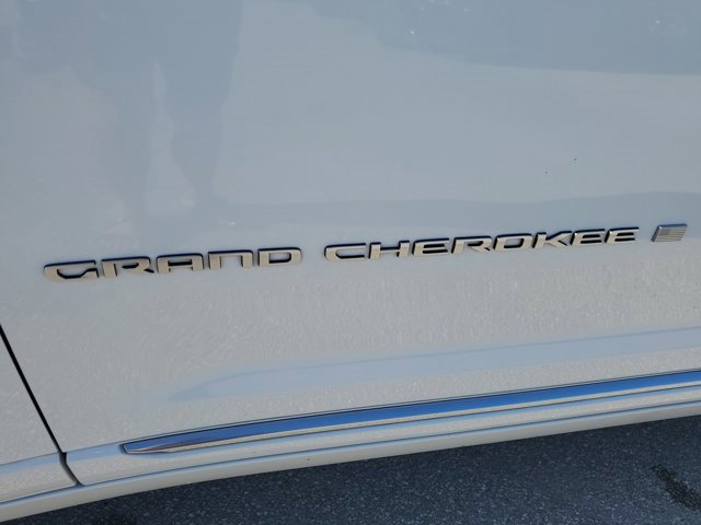 Used 2022 Jeep Grand Cherokee Summit w/ Adv Protech Group IV image 9
