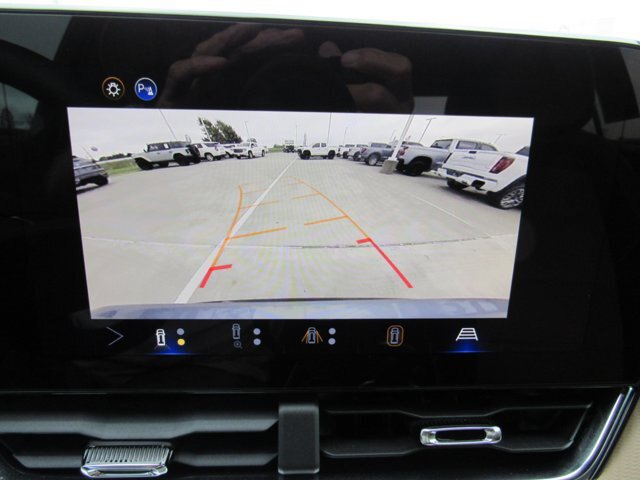Used 2026 Chevrolet Equinox ACTIV w/ Safety and Technology Package AWD/4WD image 29