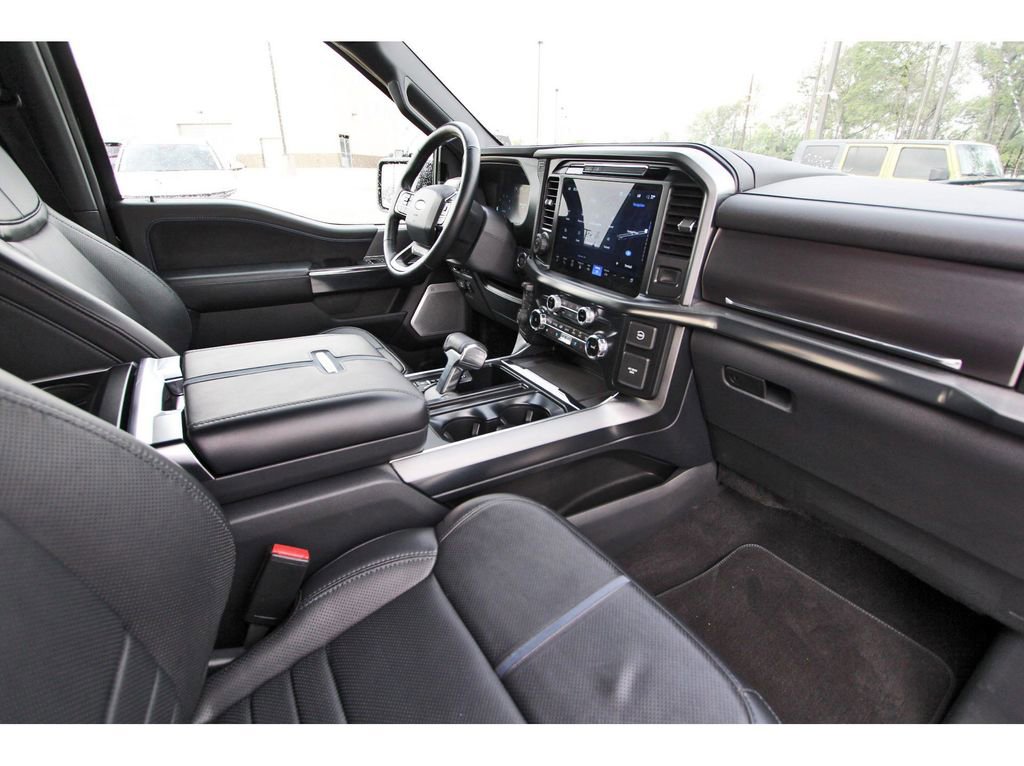 Certified 2025 Ford F150 Platinum w/ Equipment Group 702A High AWD/4WD image 28