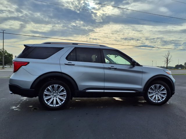 Certified 2022 Ford Explorer Limited w/ Hybrid Equipment Group 310A AWD/4WD image 31
