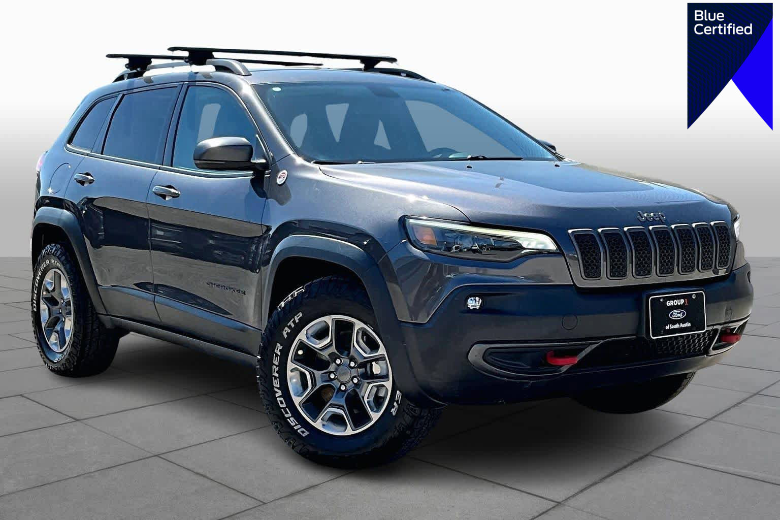 Used 2019 Jeep Cherokee Trailhawk w/ Comfort/Convenience Group AWD/4WD image 1
