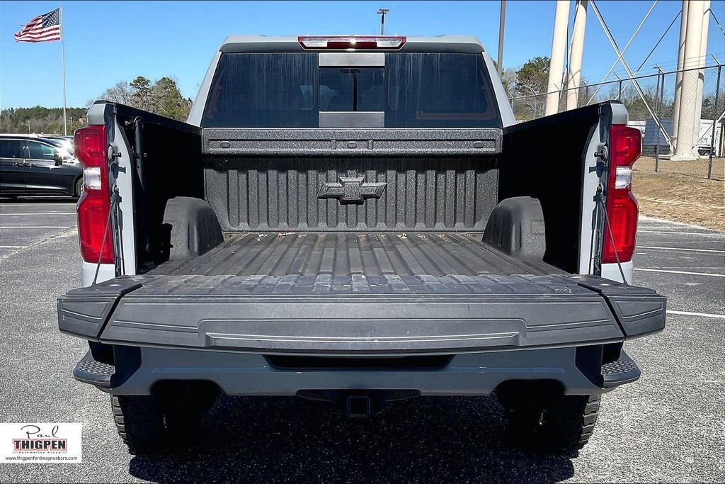 Used 2025 Chevrolet Silverado 1500 RST image 17