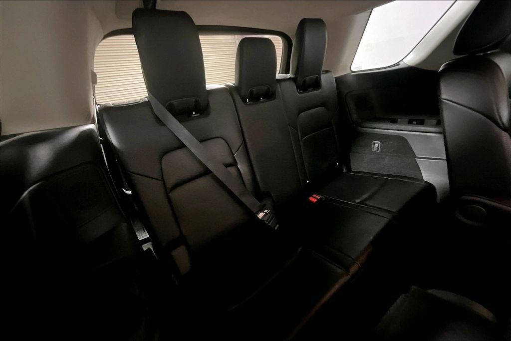 Used 2023 Nissan Pathfinder Platinum w/ Lighting Package (N93) FWD image 23