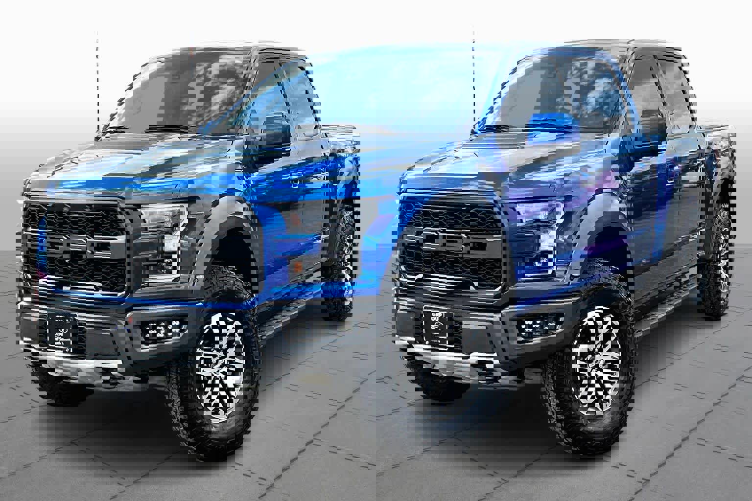 Certified 2018 Ford F150 Raptor w/ Equipment Group 802A Luxury image 6