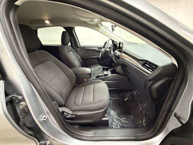 Certified 2023 Ford Escape Active AWD/4WD image 32