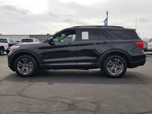 Certified 2023 Ford Explorer XLT w/ Equipment Group 202A AWD/4WD image 2