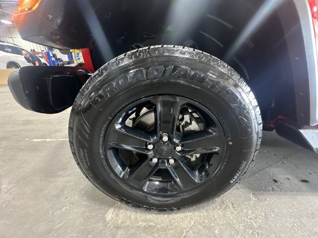 Used 2021 Jeep Wrangler Unlimited Sahara AWD/4WD image 23