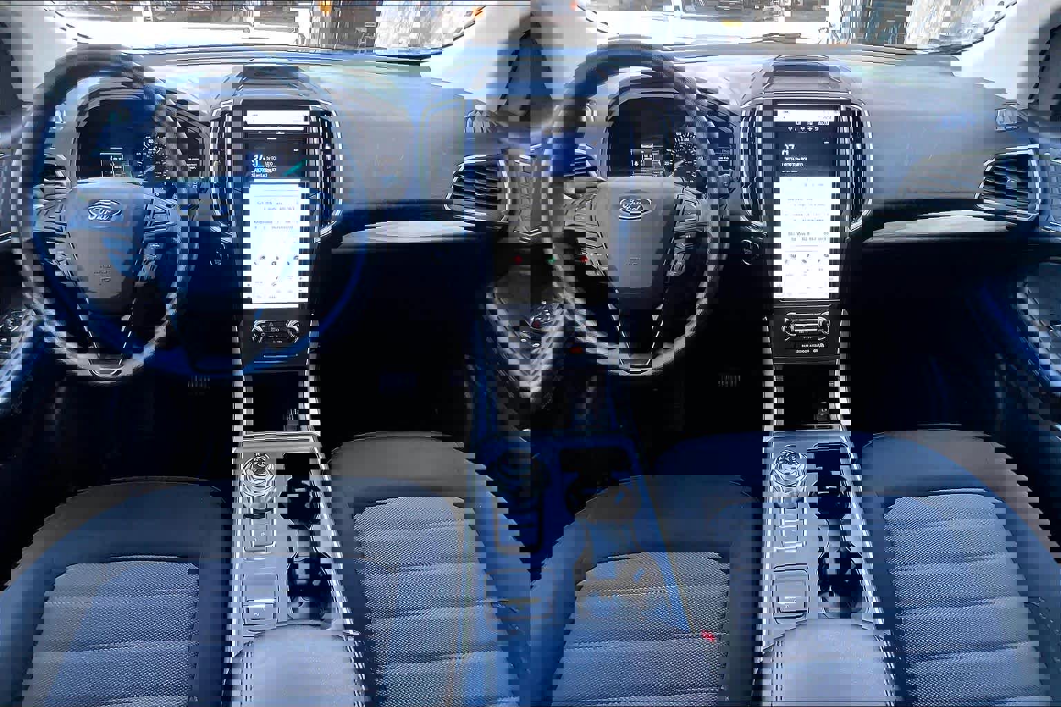 Certified 2023 Ford Edge SE image 17