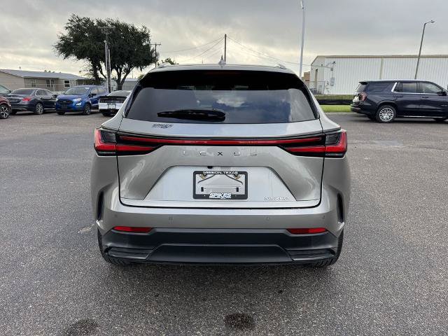 Used 2024 Lexus NX 250 FWD image 4