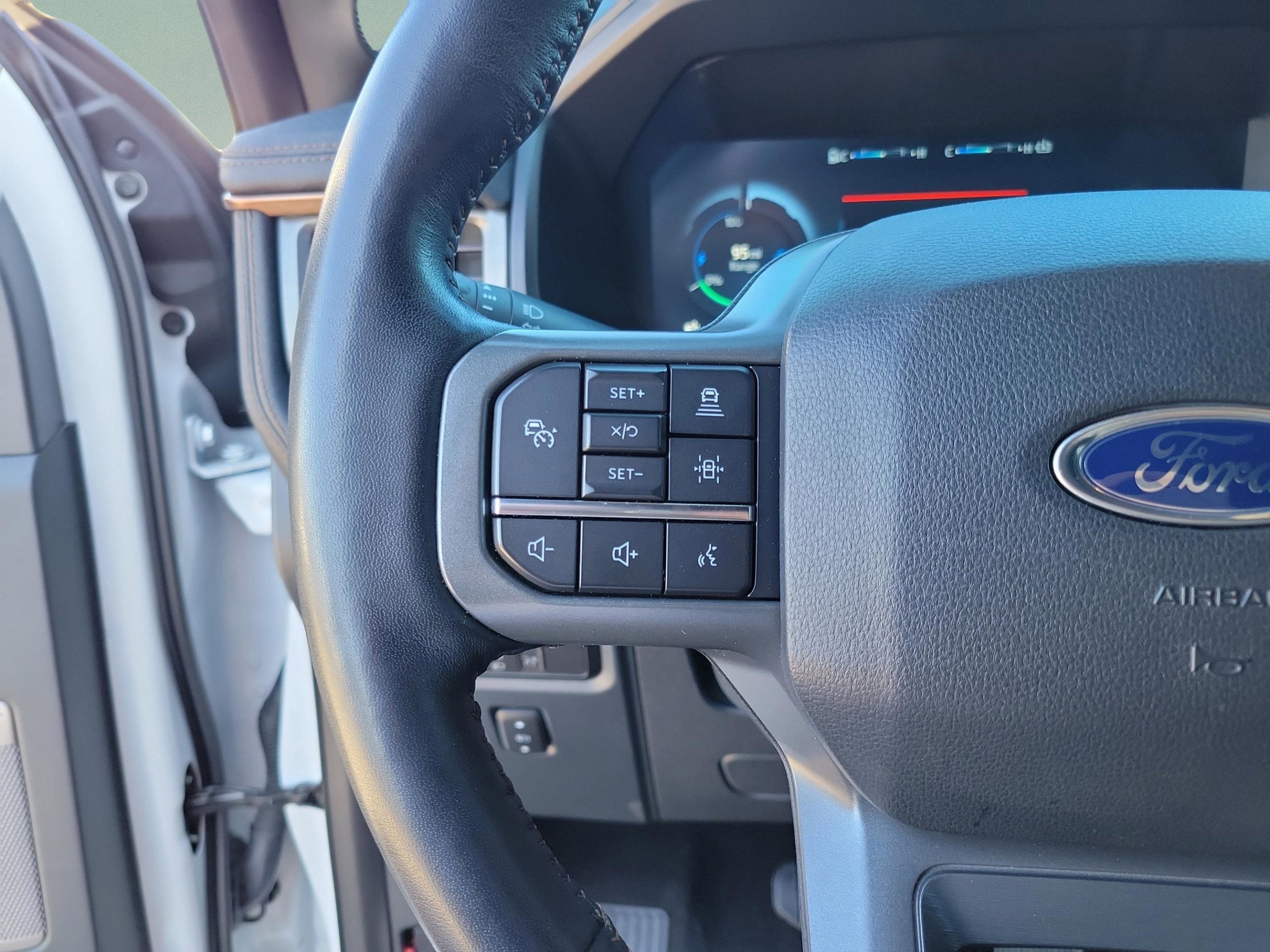 Certified 2022 Ford F150 Lightning Lariat w/ Equipment Group 511A High image 10