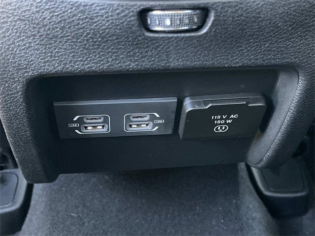 Used 2023 Jeep Cherokee Altitude Lux image 16