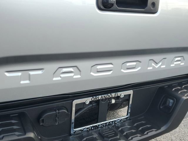 Used 2022 Toyota Tacoma SR image 5