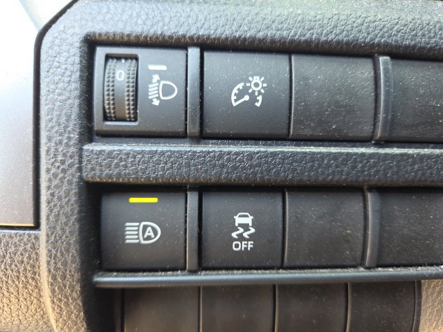 Used 2024 Toyota Tacoma SR5 RWD image 28