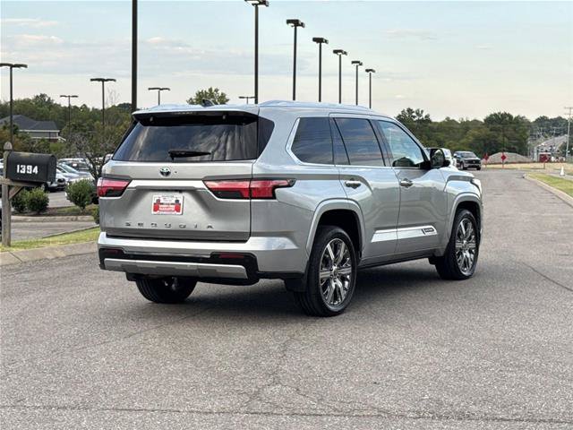 Used 2023 Toyota Sequoia Capstone AWD/4WD image 4