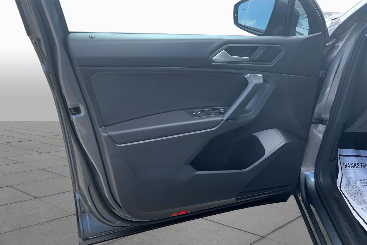 Used 2019 Volkswagen Tiguan SE AWD/4WD image 22