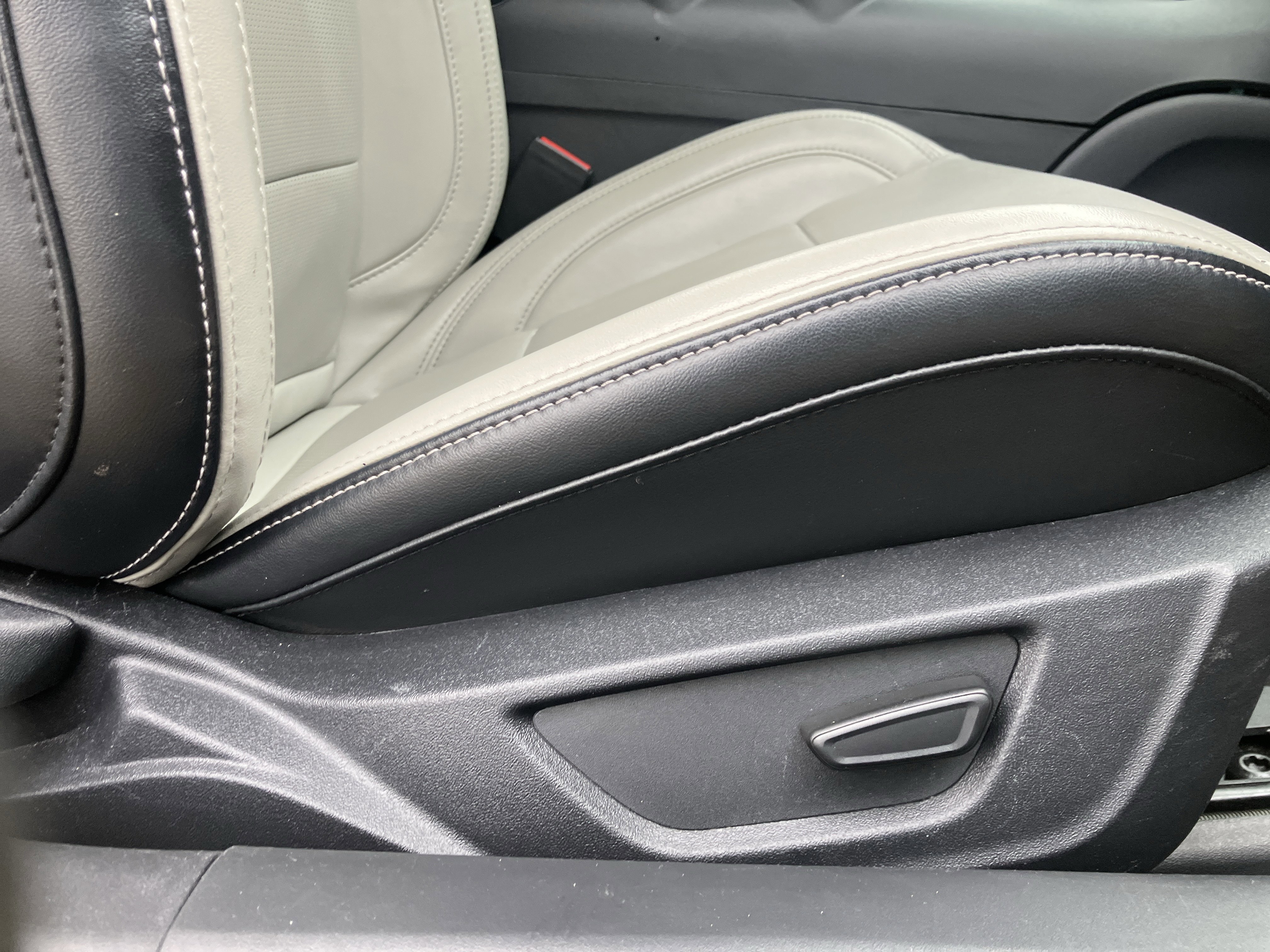 Certified 2024 Ford Mustang Premium image 11