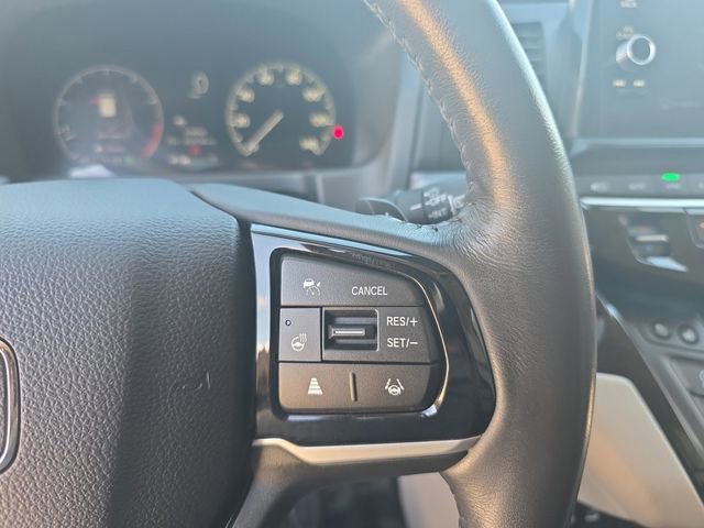 Used 2025 Honda Odyssey Elite image 16