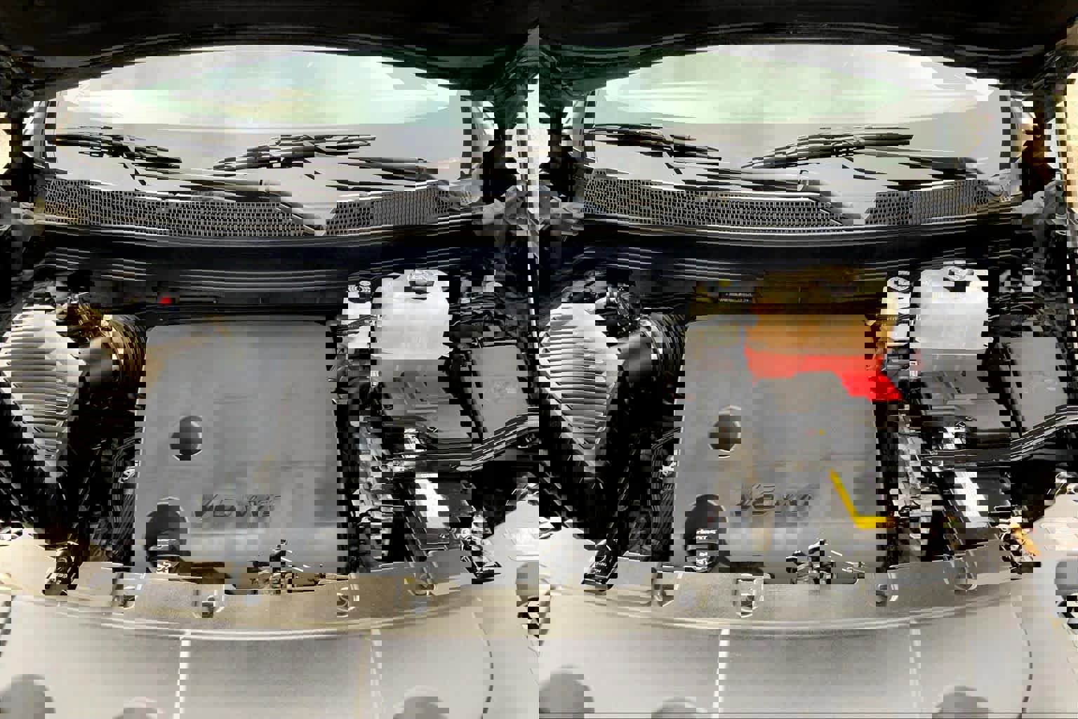 Used 2020 Chevrolet Traverse LT image 28