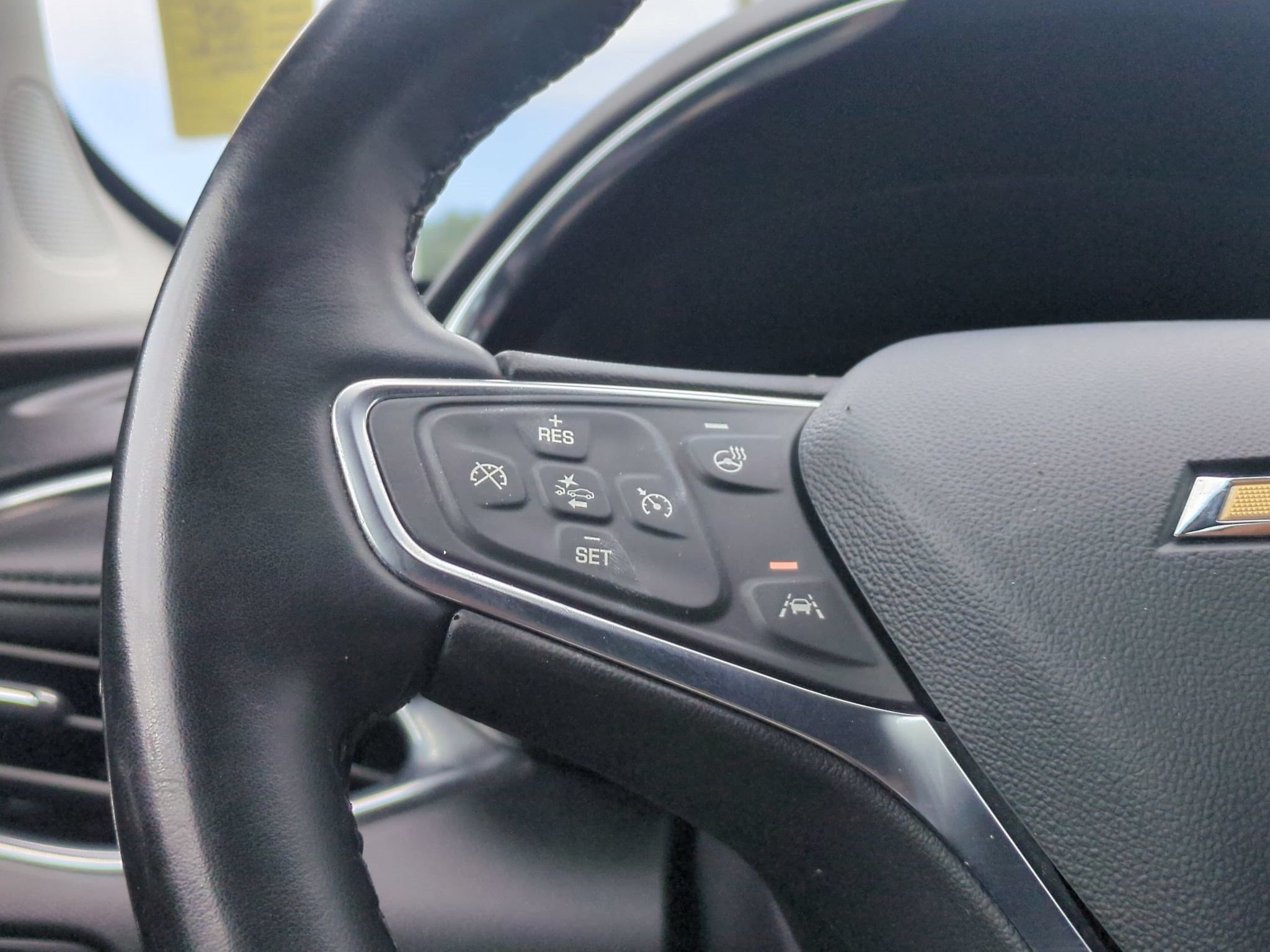Used 2024 Chevrolet Malibu LT FWD image 16