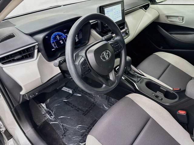 Used 2026 Toyota Corolla LE FWD image 9