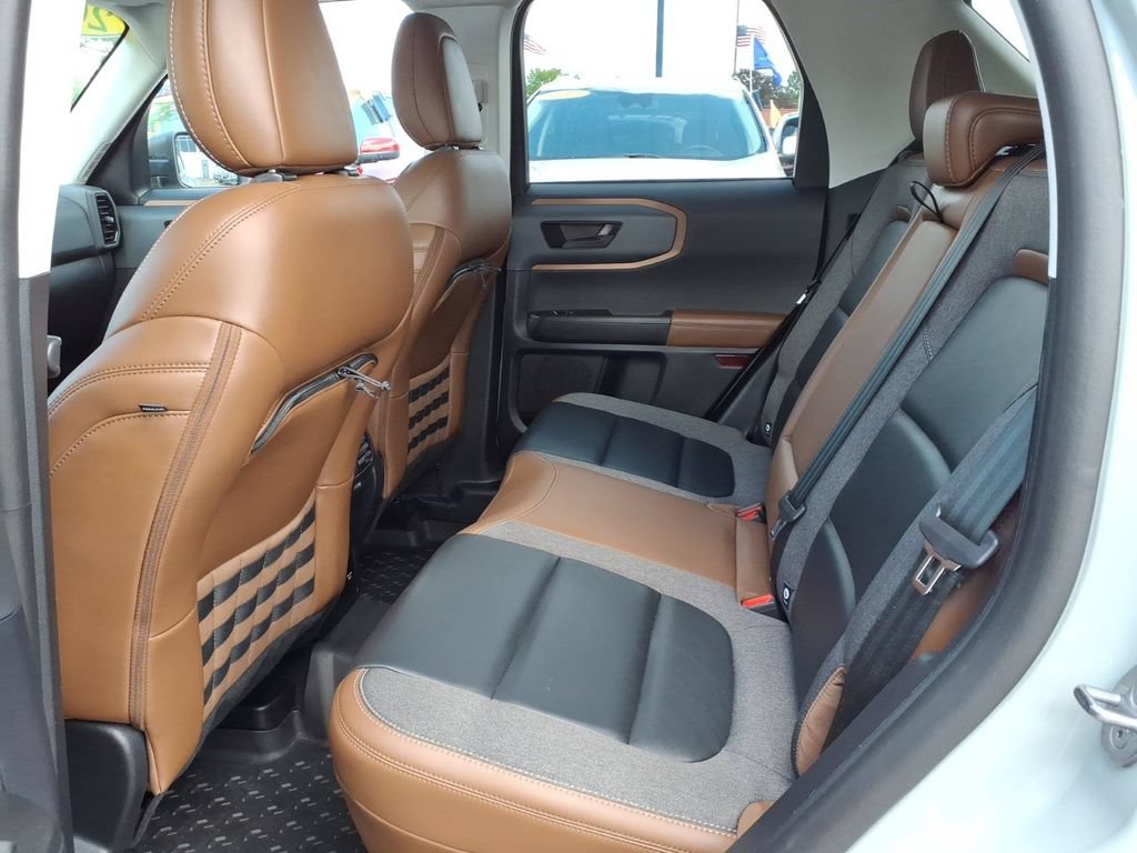 Certified 2023 Ford Bronco Sport Outer Banks AWD/4WD image 9