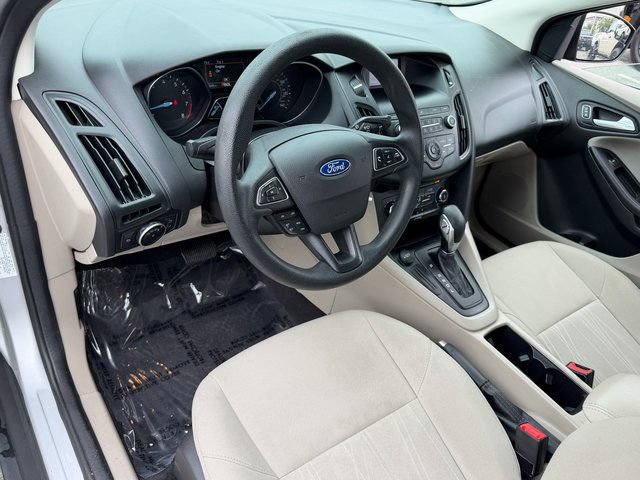 Certified 2018 Ford Focus SE FWD image 21