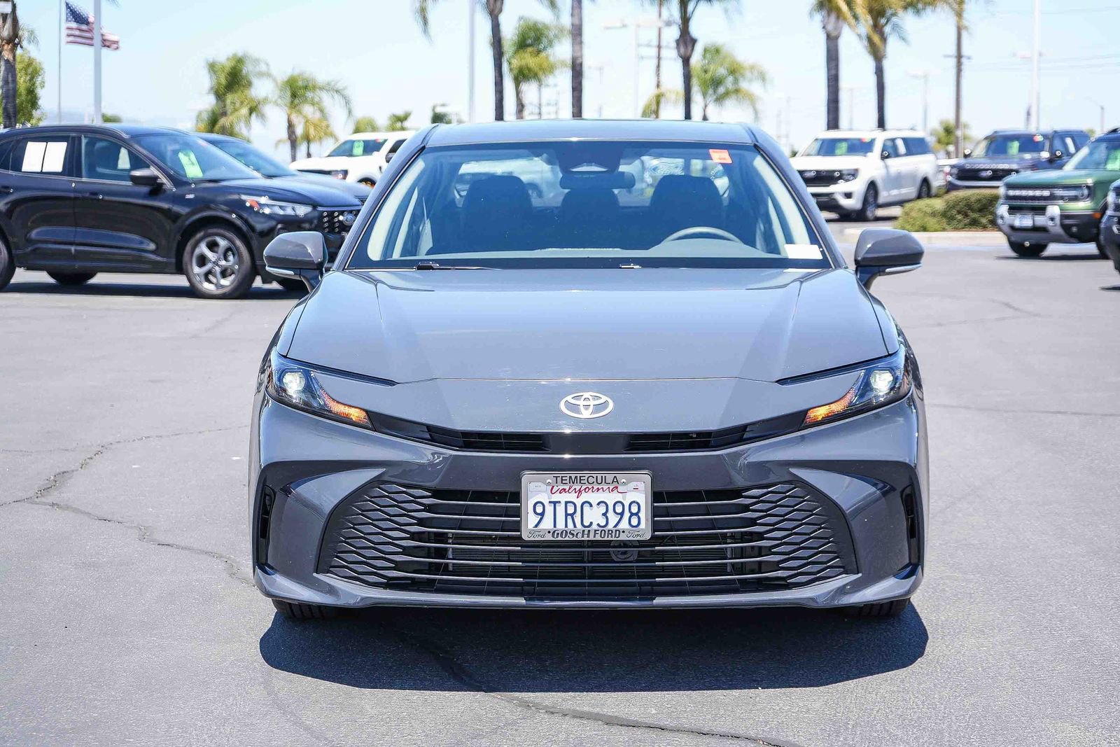 Used 2025 Toyota Camry LE FWD image 2