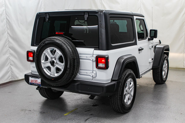 Used 2021 Jeep Wrangler Sport AWD/4WD image 9