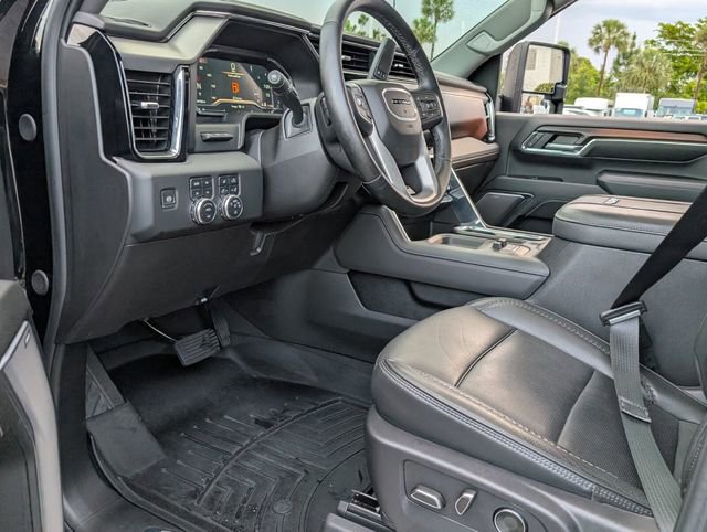 Used 2024 GMC Sierra 2500 Denali w/ Denali Reserve Package AWD/4WD image 11