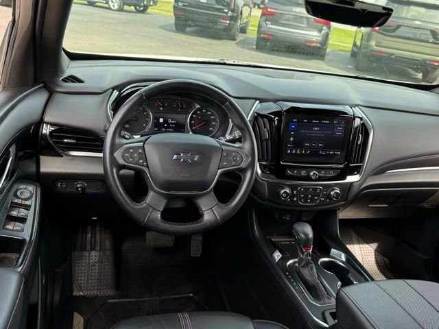 Used 2023 Chevrolet Traverse RS w/ LPO, Floor Liner Package AWD/4WD image 9