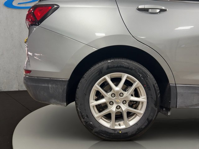 Used 2024 Chevrolet Equinox LT AWD/4WD image 32