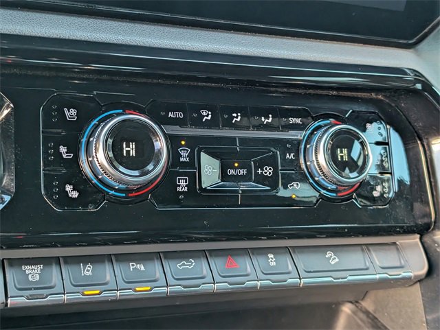 Used 2024 GMC Sierra 2500 AT4 w/ AT4 Premium Plus Package image 15