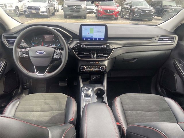 Certified 2022 Ford Escape SEL w/ SEL Stealth AWD Package image 12