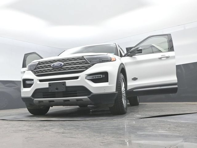 Certified 2023 Ford Explorer King Ranch w/ Technology Package AWD/4WD image 33