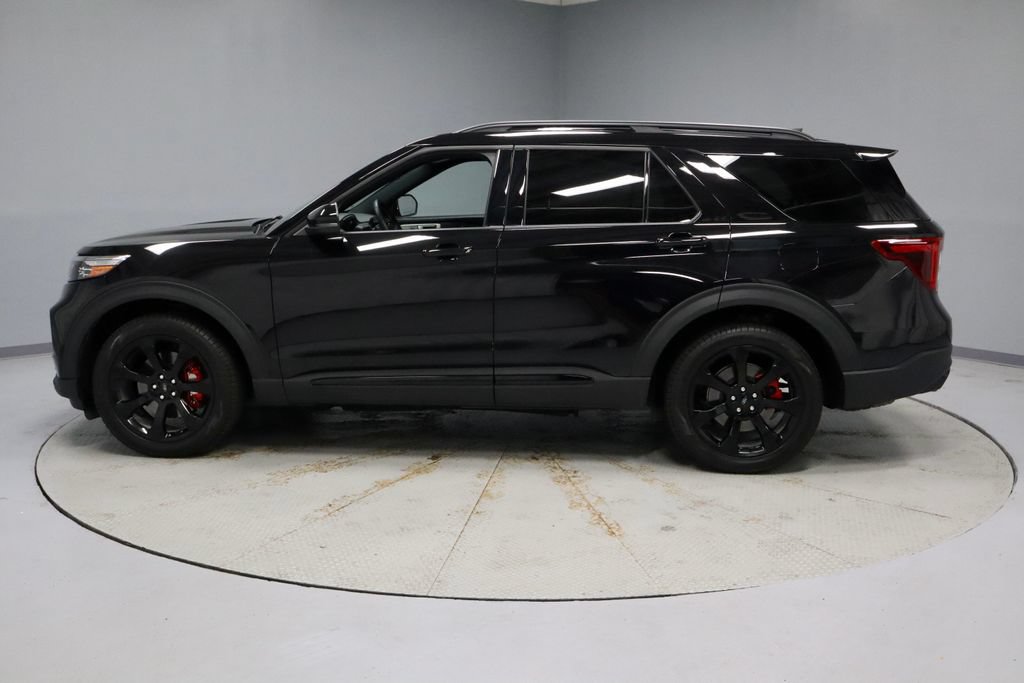 Certified 2023 Ford Explorer ST w/ Equipment Group 401A AWD/4WD image 9