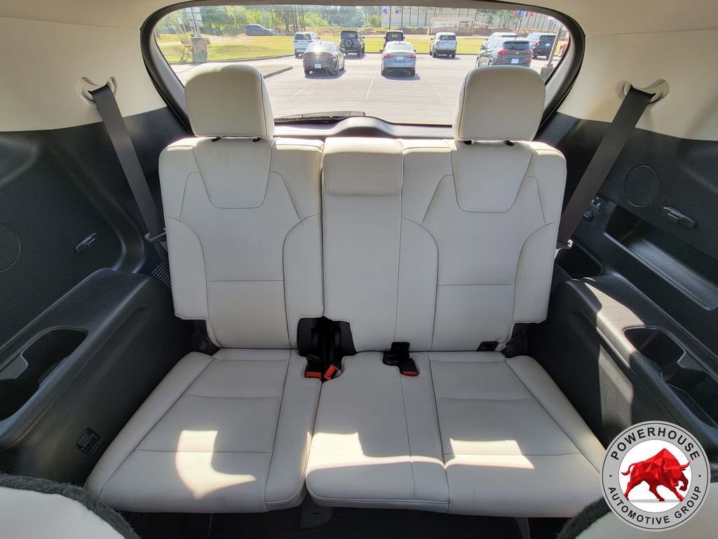 Used 2024 Kia Telluride EX w/ EX Captain's Chair Package image 18