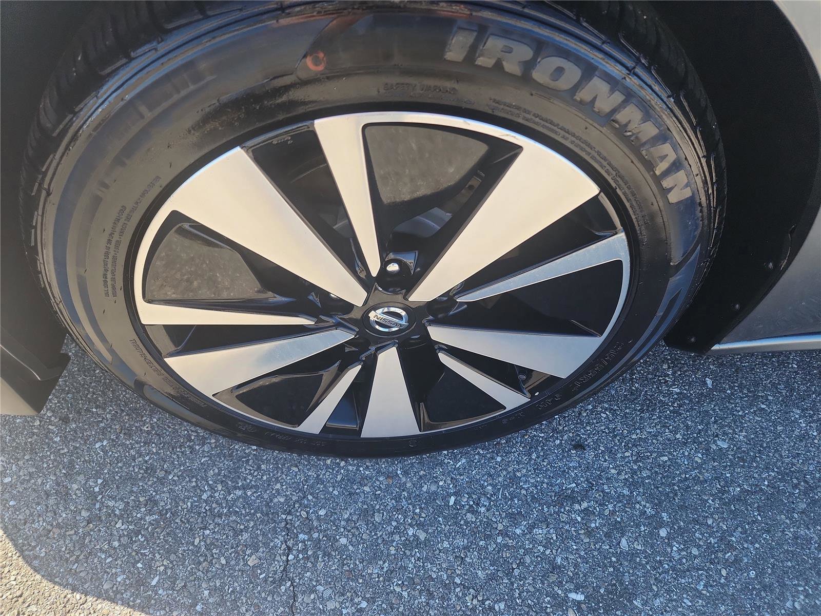 Used 2019 Nissan Altima 2.5 SV image 10