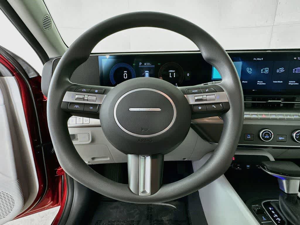 Used 2025 Hyundai Kona SE AWD/4WD image 14