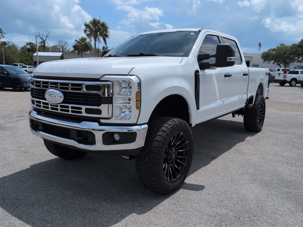 Certified 2024 Ford F250 XLT w/ FX4 Off-Road Package AWD/4WD image 6