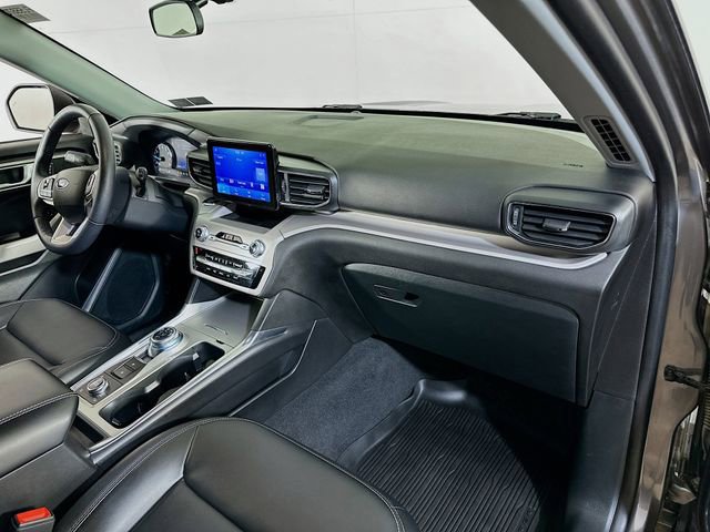 Certified 2023 Ford Explorer XLT w/ Equipment Group 202A image 11