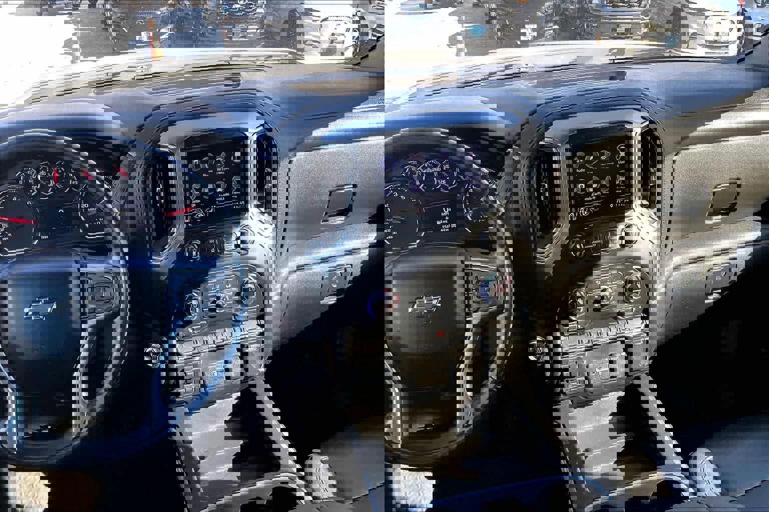 Used 2022 Chevrolet Silverado 1500 RST w/ LPO, Blackout Package image 17