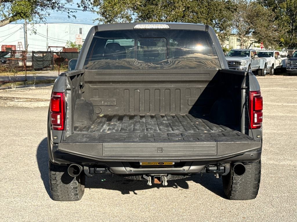 Certified 2018 Ford F150 Raptor w/ Equipment Group 802A Luxury image 29