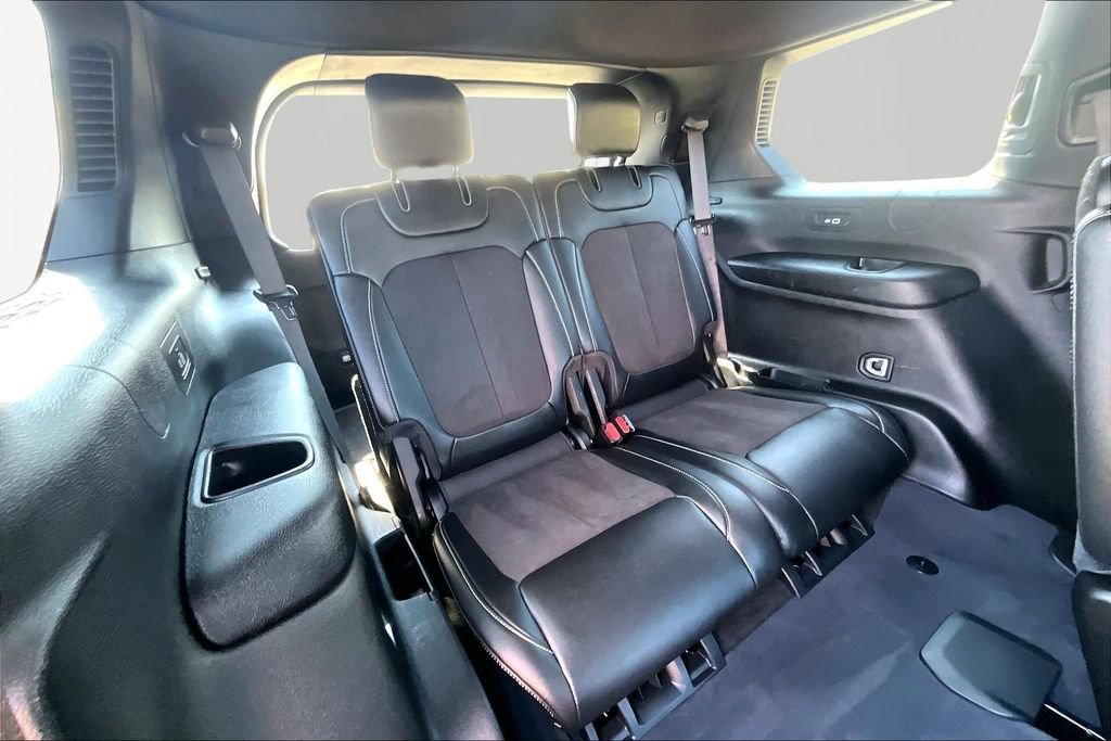 Used 2023 Jeep Grand Cherokee L Laredo AWD/4WD image 28