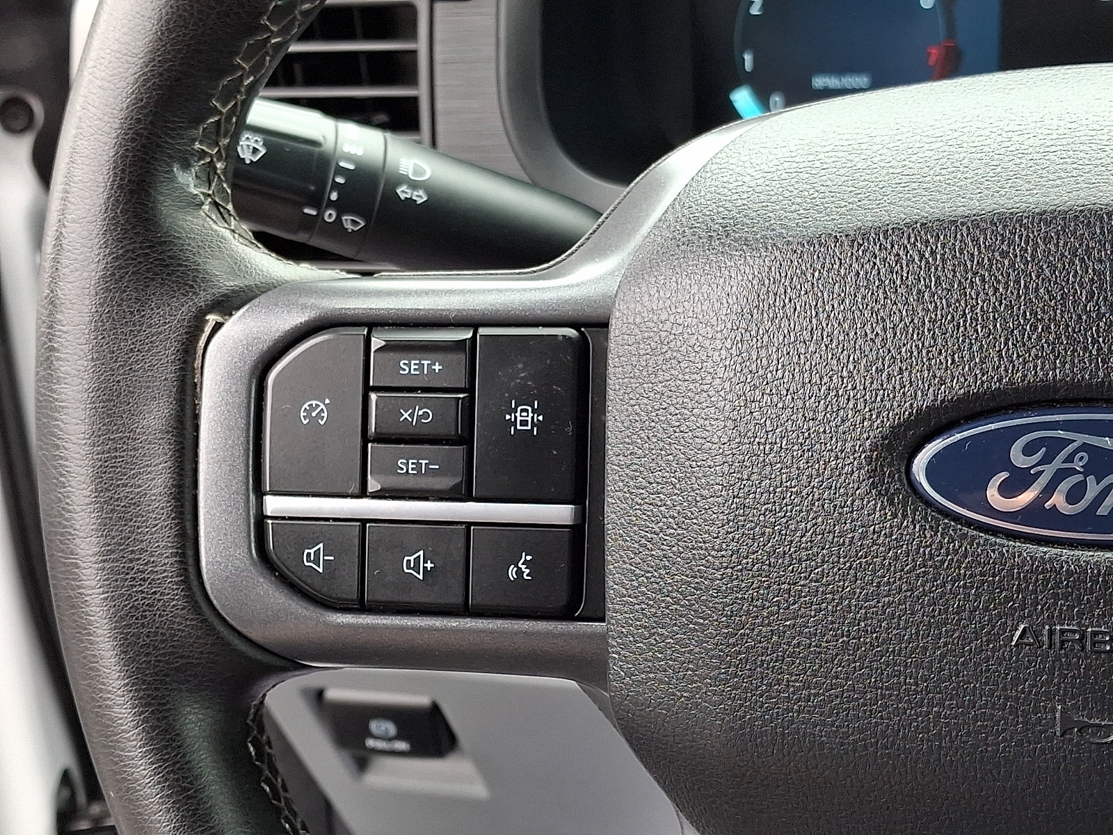 Certified 2025 Ford F150 XLT w/ Equipment Group 301A Standard AWD/4WD image 21